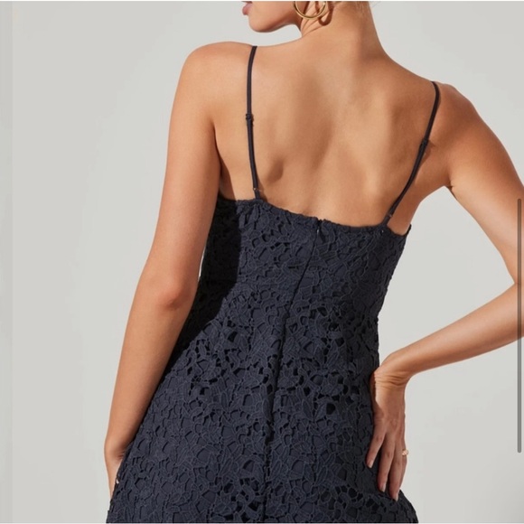 ASTR the Label A Line Lace Midi Dress - Picture 3 of 5